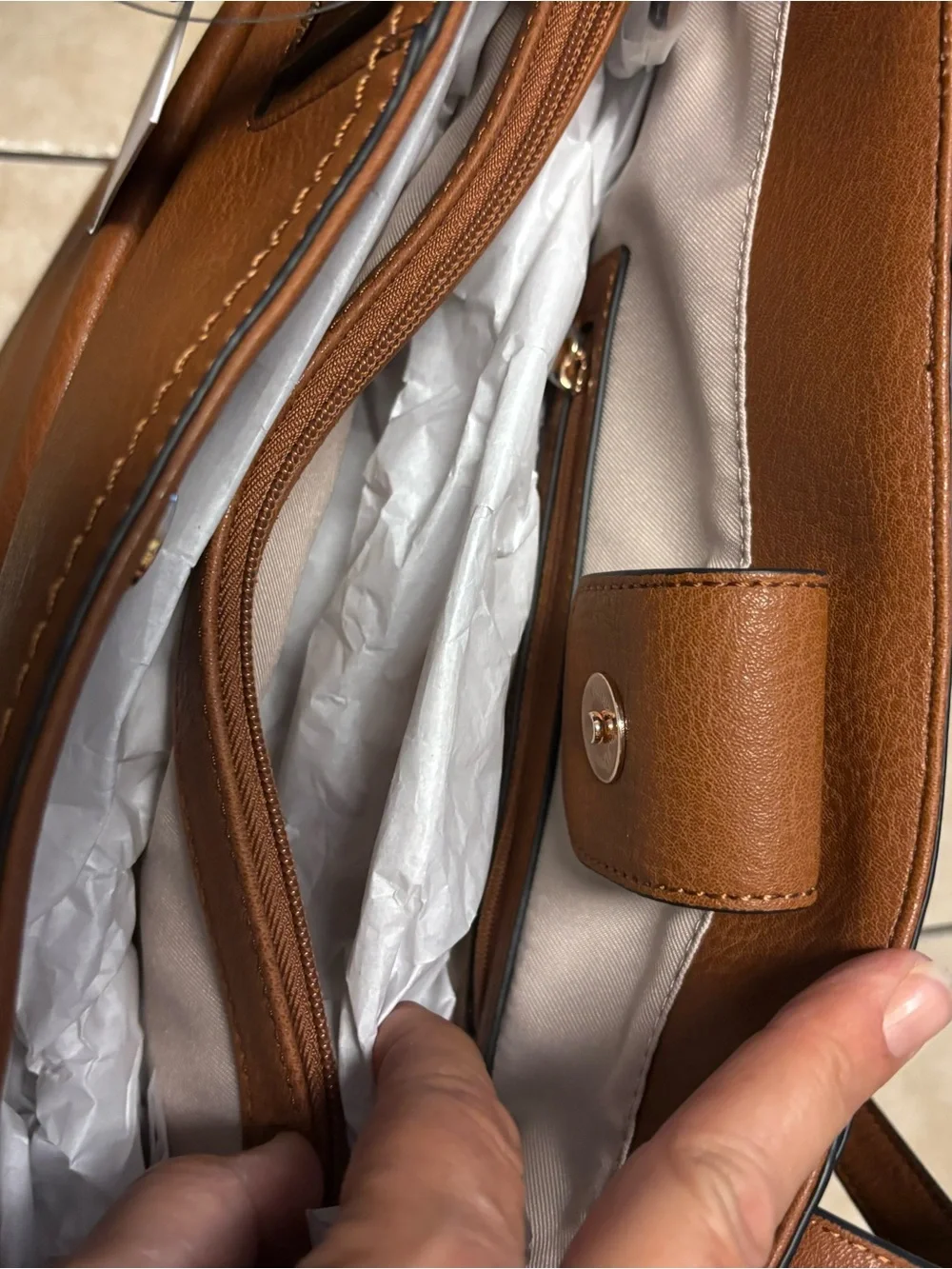 LC Lauren Conrad Presley Convertible Tote Bag in 210 Saddle - Picture 6 of 6
